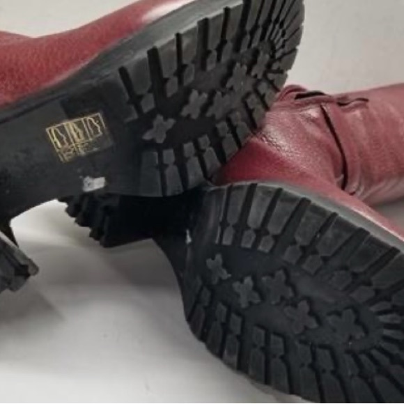 Gorgeous Prada boots knee high - Picture 5 of 7